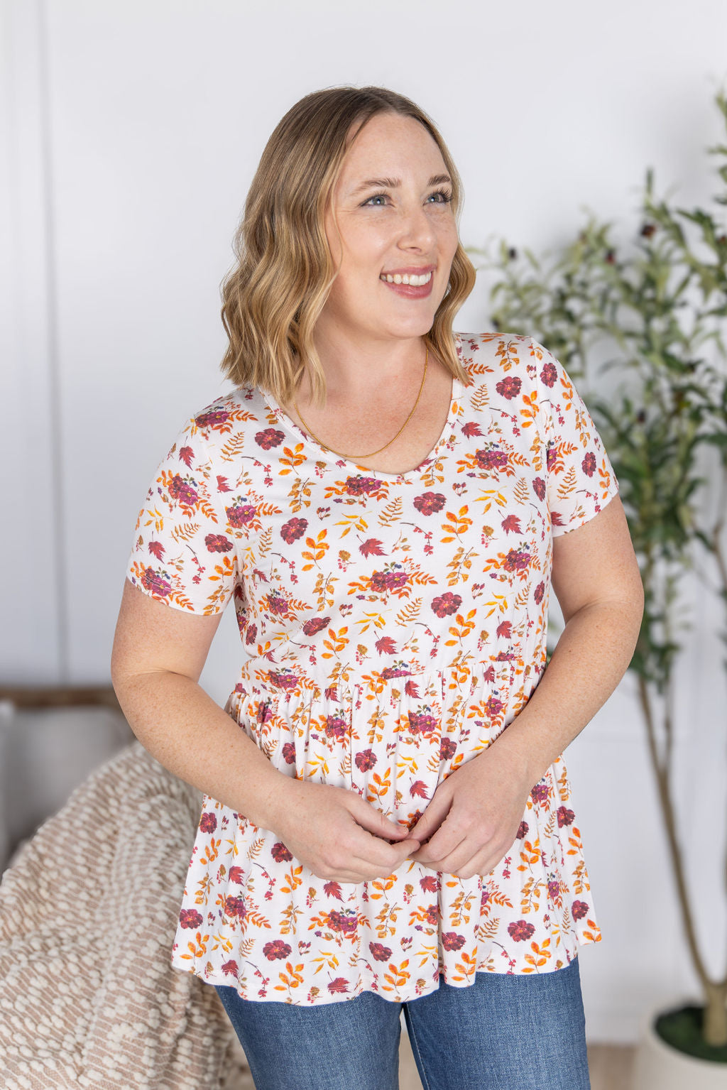 ARRIVED Sarah Ruffle Short Sleeve - Autumn Floral