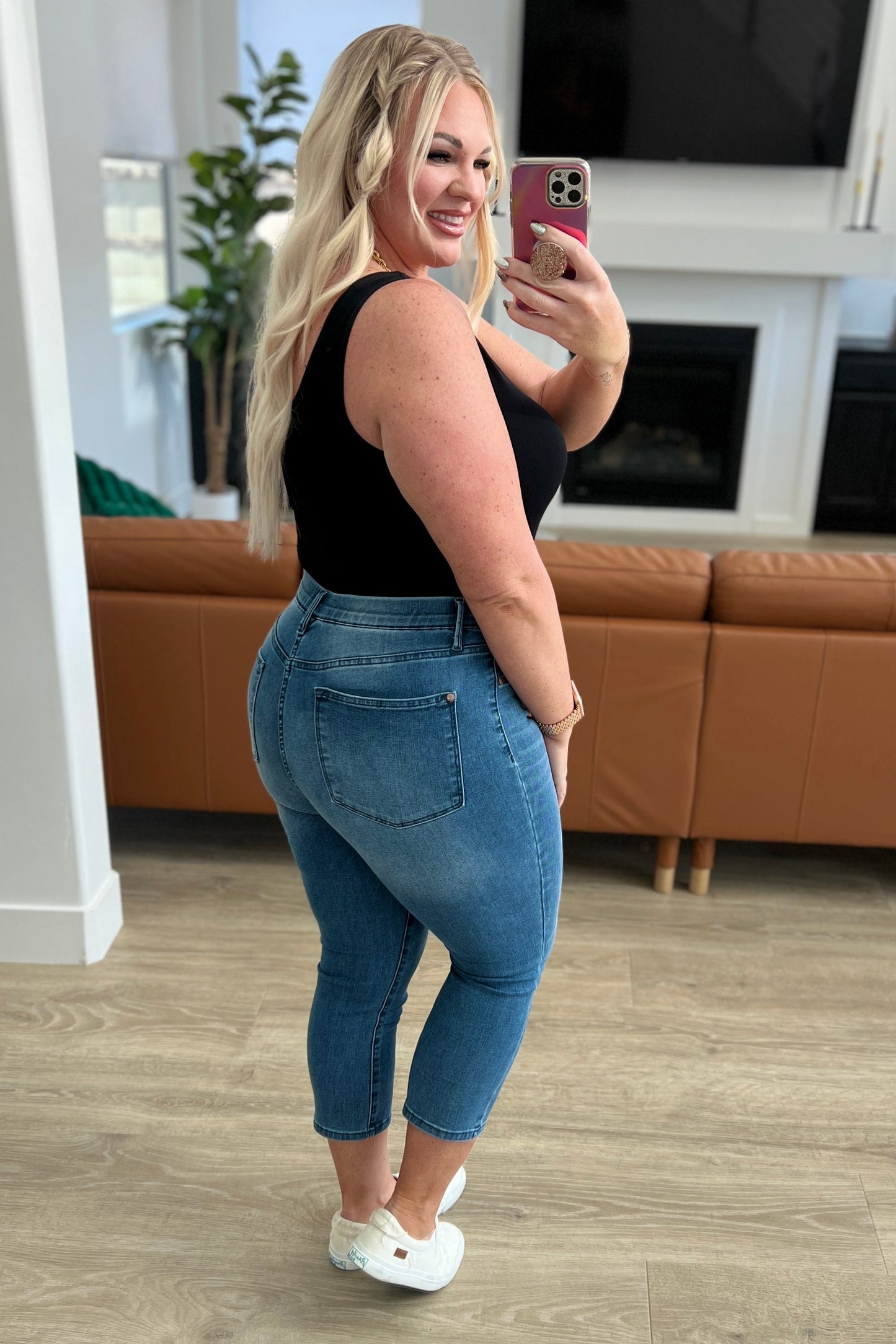Emily Judy Blue High Rise Cool Denim Pull On Capri Jeans