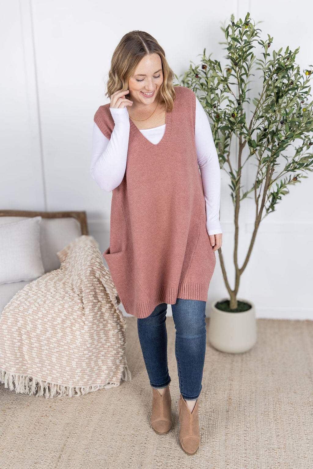PREBOOK Tunic Sweater Vest - Rose
