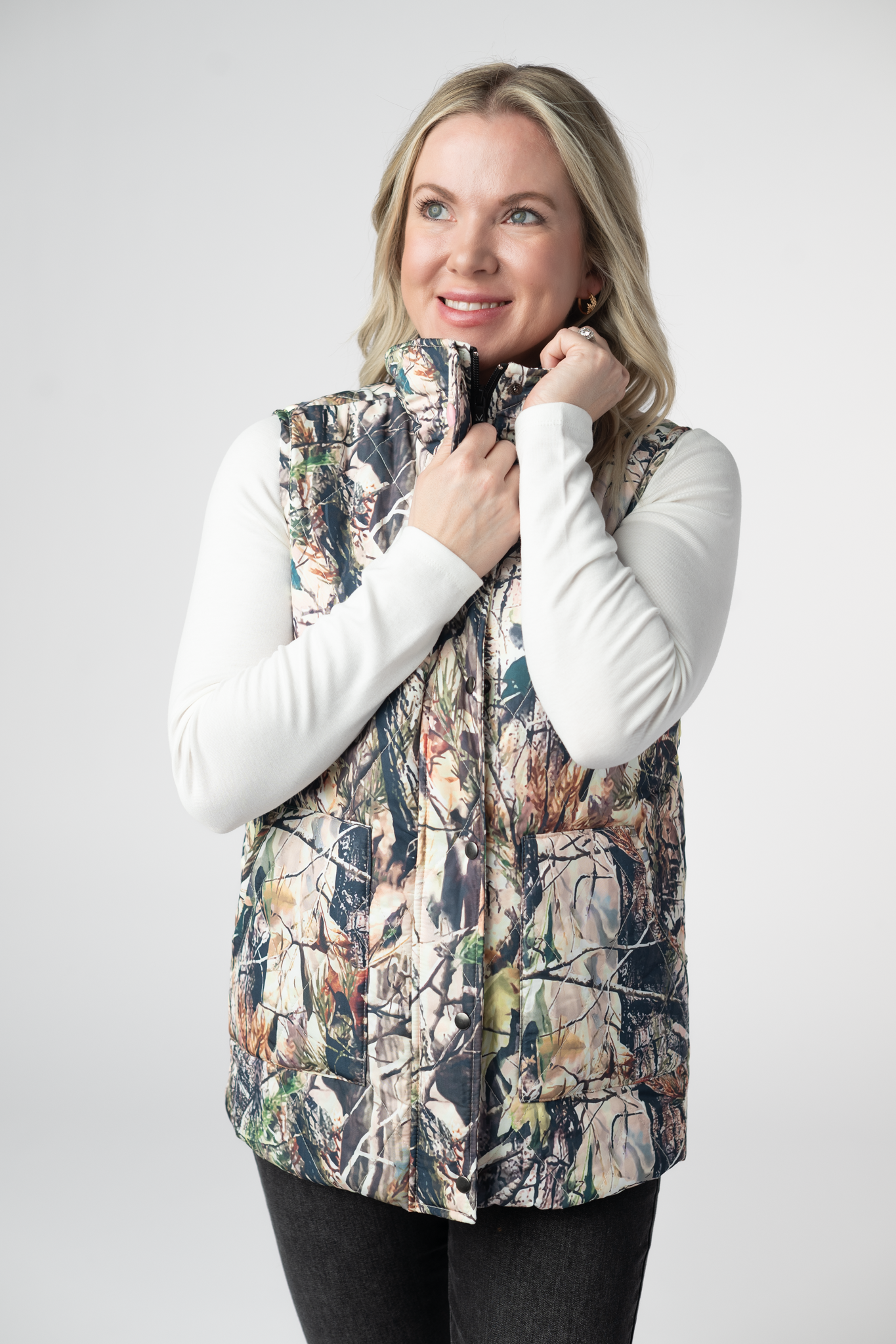 IN STOCK Remy Zip Up Vest - Dark Camo