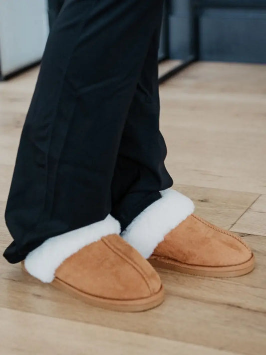 Chestnut Faux Fur Women's Slippers