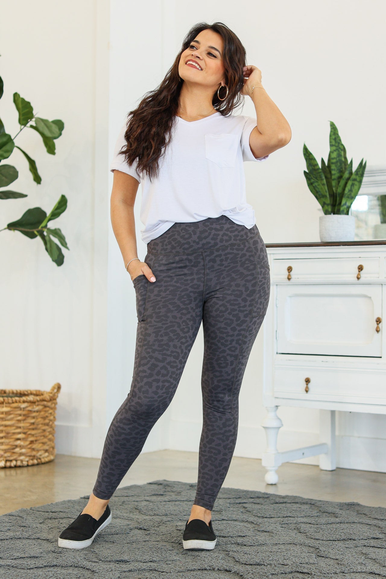 IN STOCK Athleisure Leggings - Charcoal Leopard