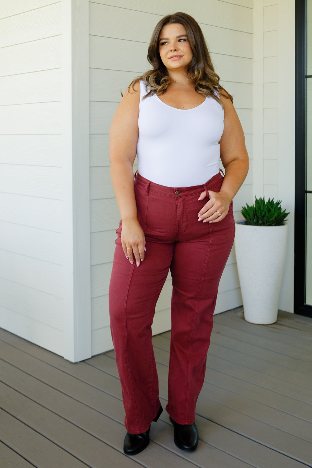 Judy Blue Phoebe High Rise Judy Blue Front Seam Straight Jeans in Burgundy