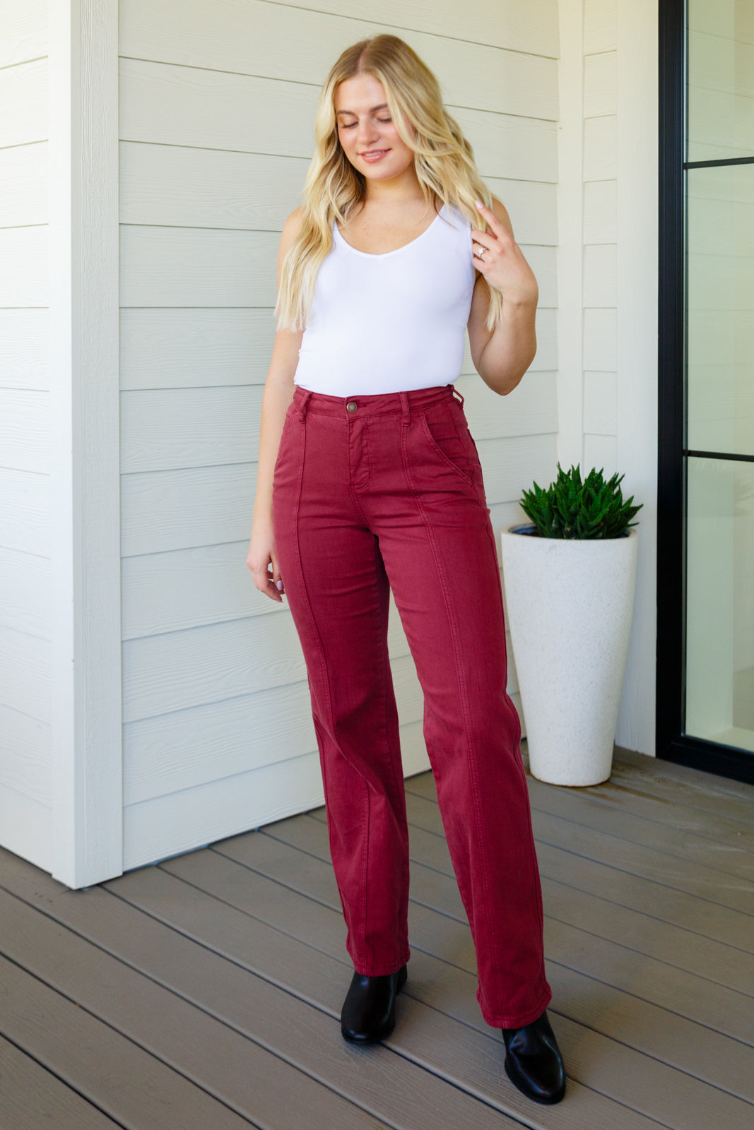 Judy Blue Phoebe High Rise Judy Blue Front Seam Straight Jeans in Burgundy