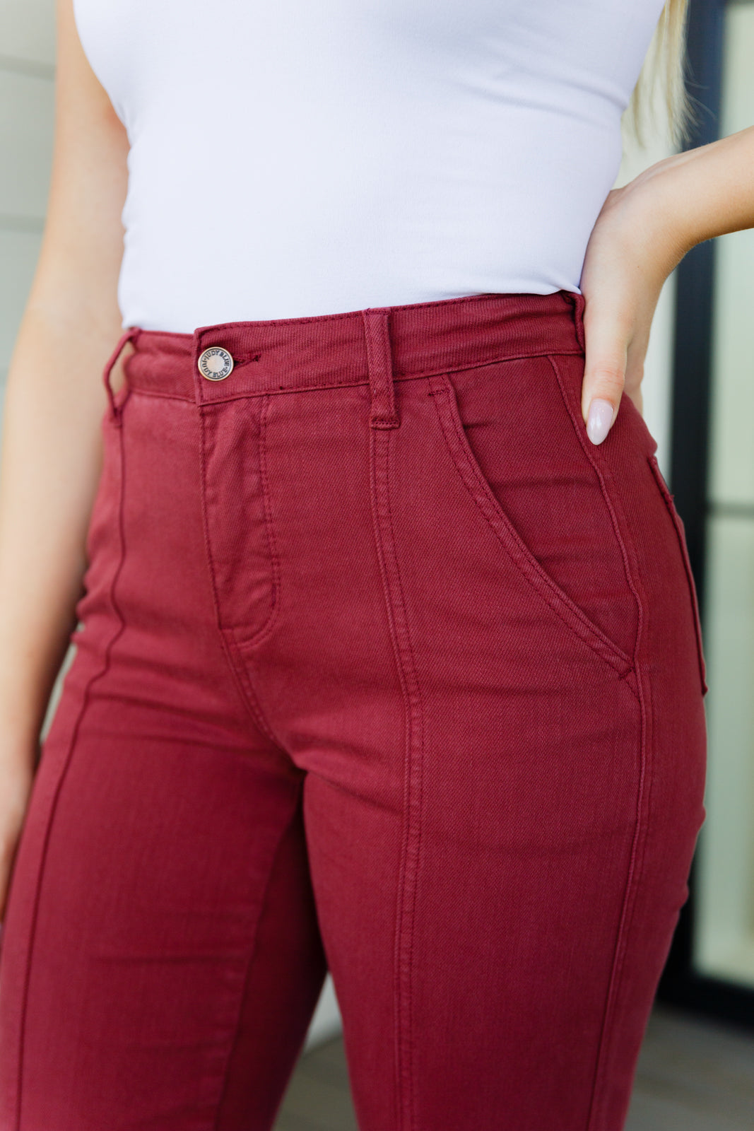 Judy Blue Phoebe High Rise Judy Blue Front Seam Straight Jeans in Burgundy